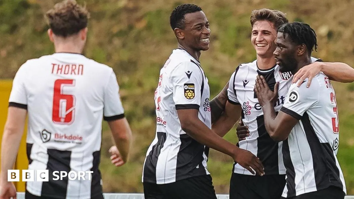 Cymru Premier: Saints and Flint hit five as Bay secure first win