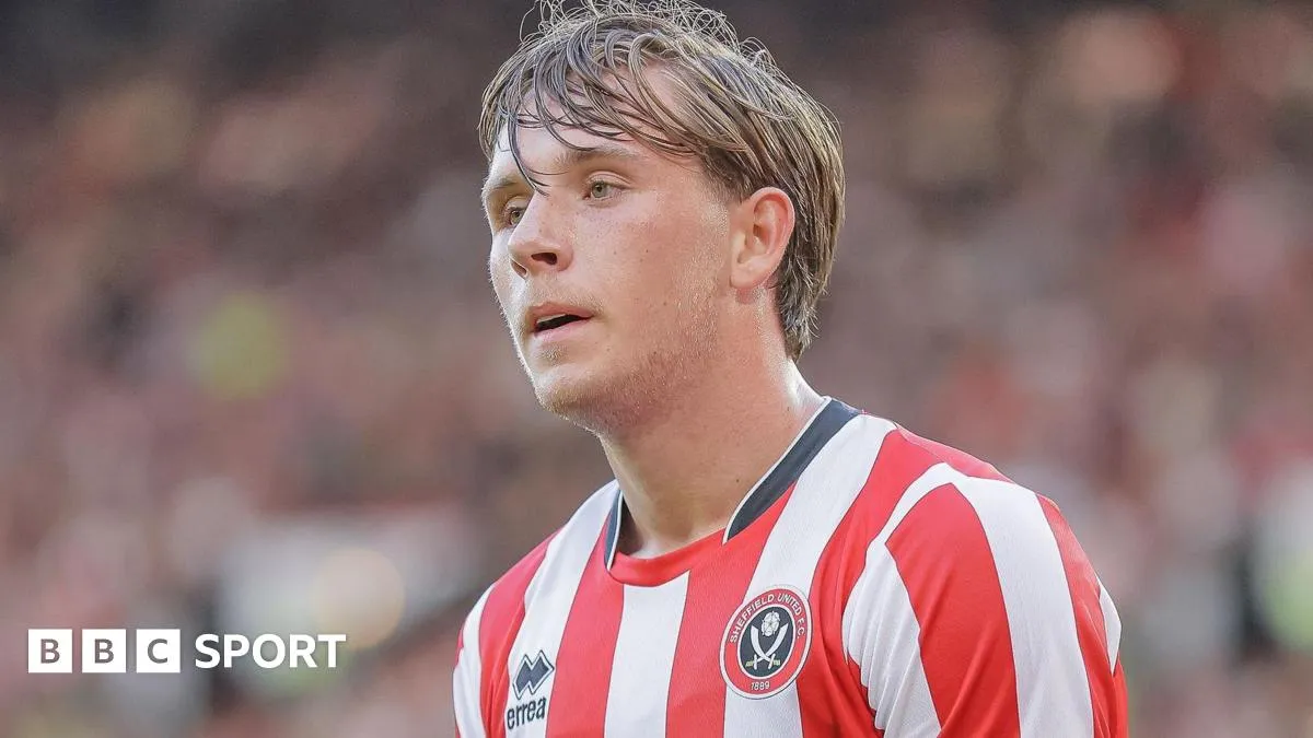 Blades midfielder Peck added to England Under-21 squad