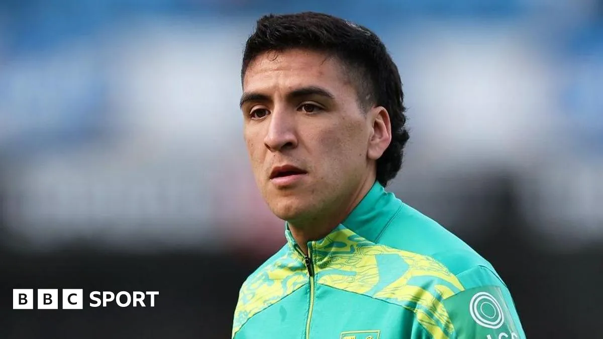 Midfielder Nunez seals Norwich to Ipswich move