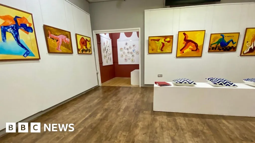 Exhibition wrestles with traditional combat sport