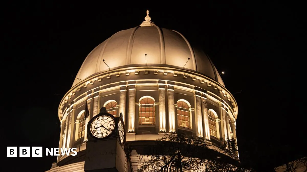 Kolkata: The Indian city that sparkles like Paris at night