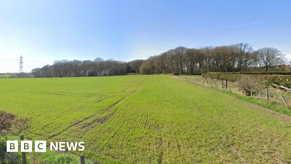 Judge halts homes plan on 'transparency' grounds