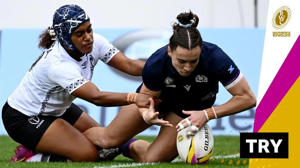 'What a start!' - McGhie uses footwork to score early Scottish try against Fiji