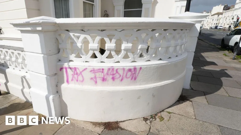Resident pays for graffiti clean-up at Rayner flat