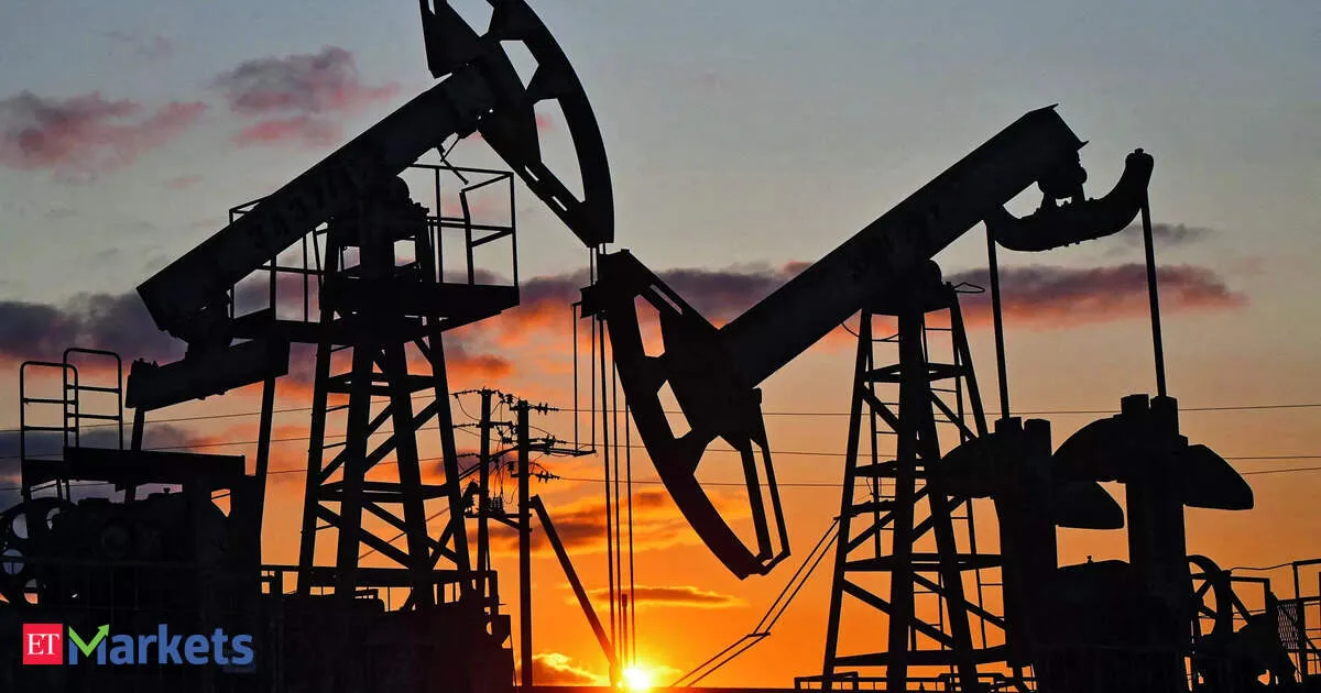 Oil prices extend losses on oversupply, US demand concerns