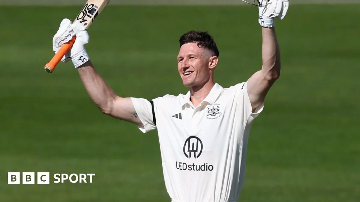 Glos allow Bancroft to return to Australia early