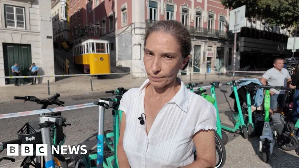 Watch: BBC correspondent at scene of Lisbon funicular crash