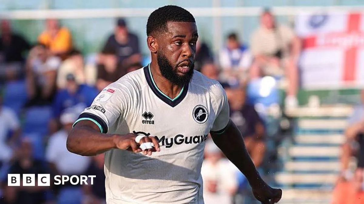 Sheff Utd sign Millwall defender Tanganga