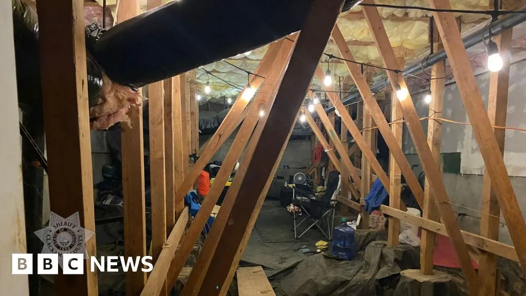 Man discovered secretly living in Oregon home