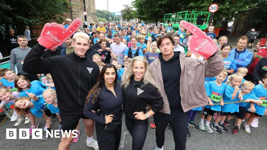Great North Run: Gladiators start children's races