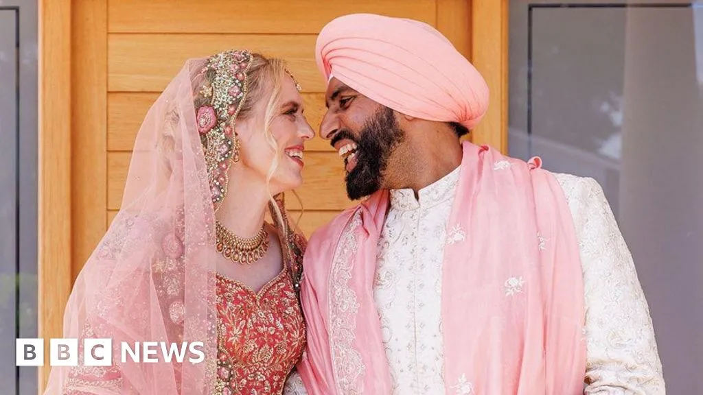 Newly-married MPs celebrate 'beautiful' wedding