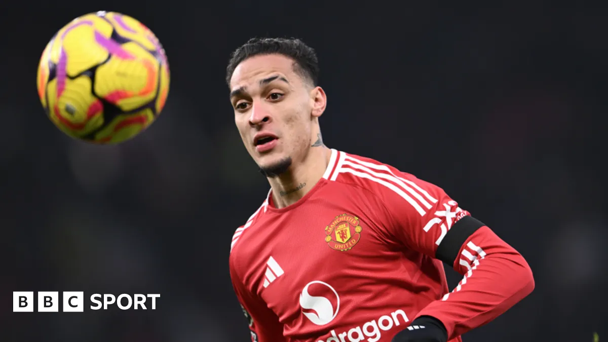 Antony move from Man Utd to Real Betis back on