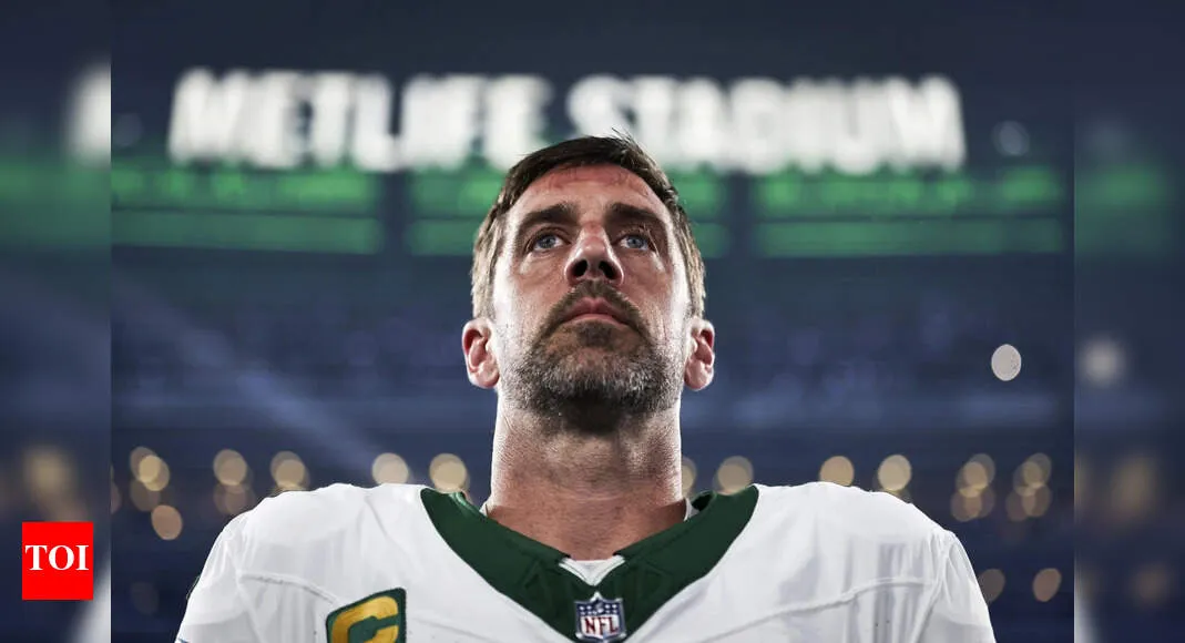 Will Aaron Rodgers play against the New York Jets tonight? Latest injury update on Steelers’ veteran quarterback