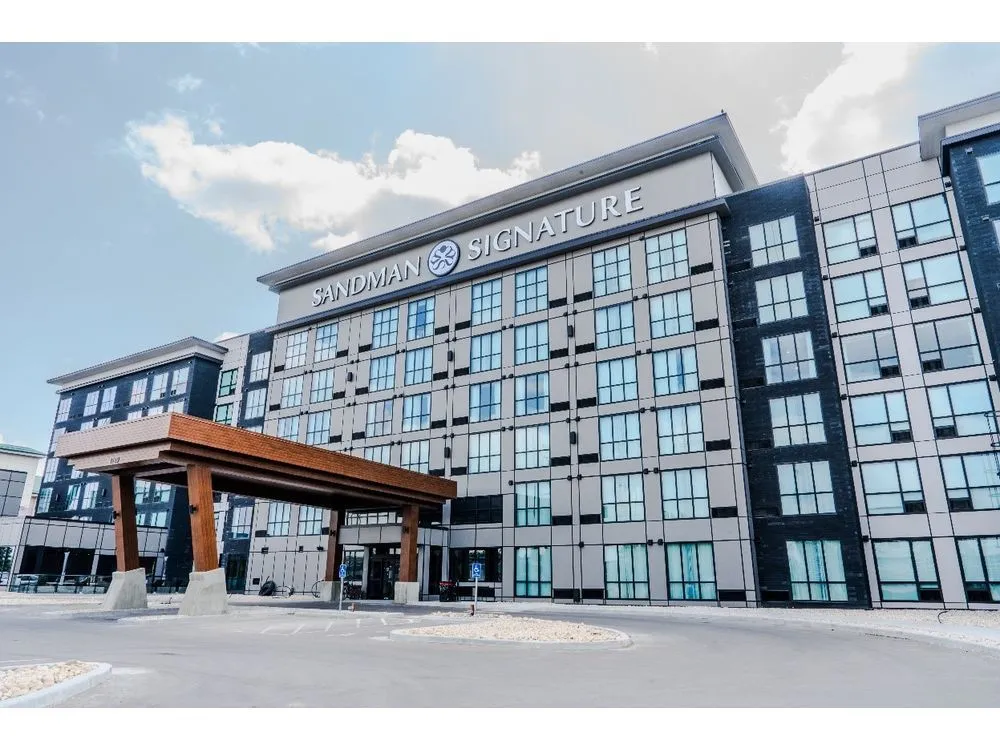 Hotel Group announces the official opening of its second Winnipeg Airport location