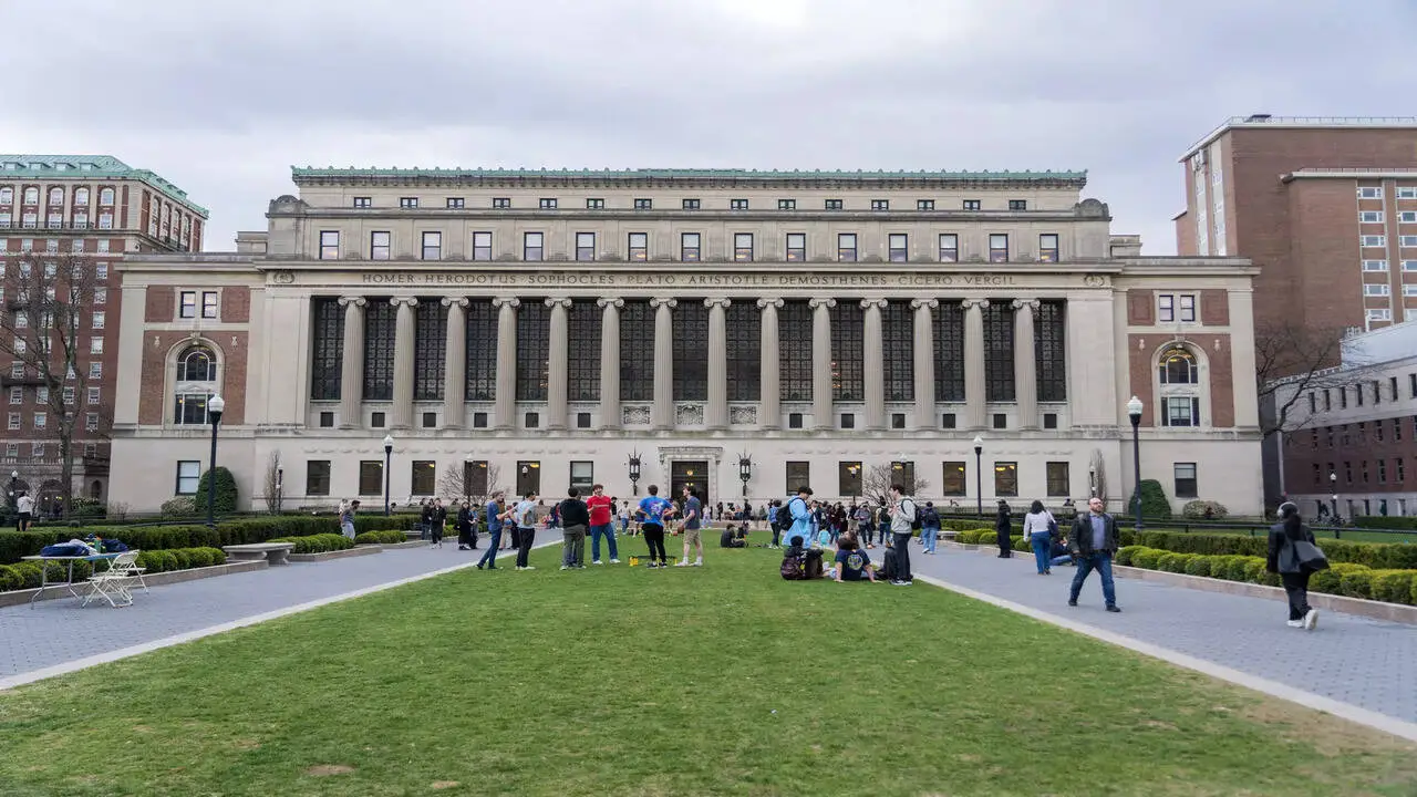 Stalled dreams: How a weakening US job market is reshaping the fate of international students